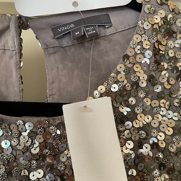 Vince sequin top, pewter color. Size MEDIUM - Picture 4 of 5